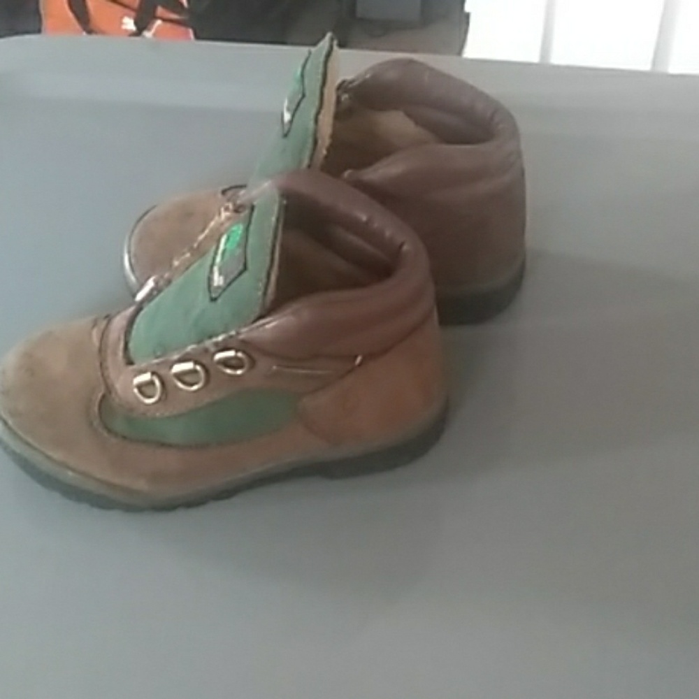 Boots - Picture 3 of 3